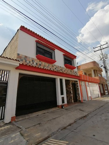 Casa En Urbanización Monteserino Sector 1. (remanso).