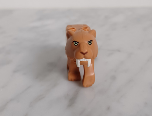 Figura De Acción Tigre Dientes De Sable Lego (Usado)