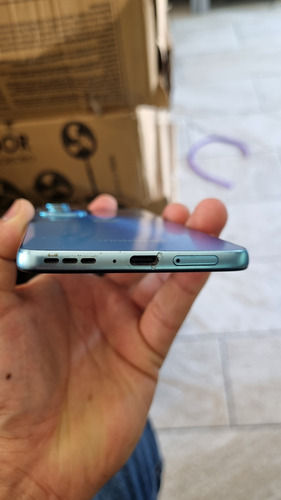 Celular Motorola Edge 30 Memoria Ram 8 Gb Y Memoria Interna 128 Gb Con Falla (Usado)