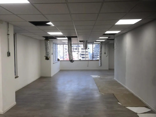 Oficina Recién Remodelada, Planta Abierta, El Golf
