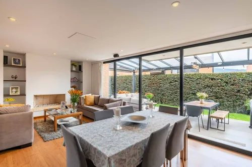 Casa En Venta En El Tejar. Cod V22949