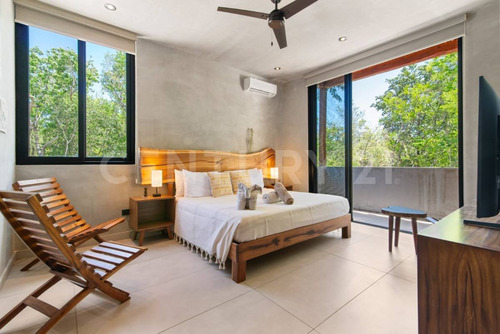 Villa En Venta Tulum De Tres Habitaciones Y Tres Baños Y Medio Ubicacion Ideal