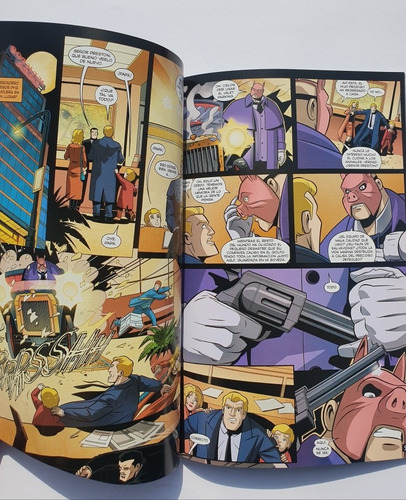 Cómic Dc Aventuras Bewarw The Batman En Español (Usado)