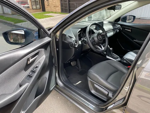 Mazda 2 Touring Aut