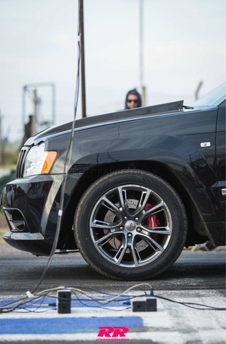 Imagen 20 de 25 de Jeep Grand Cherokee 2007 6.1 Srt-8 Hemi