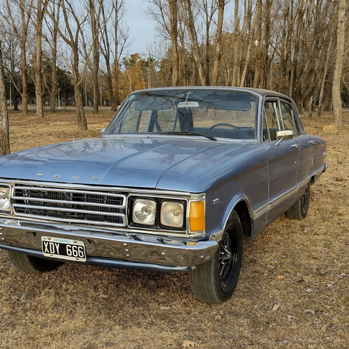 Imagen 11 de 13 de Ford Falcon 221