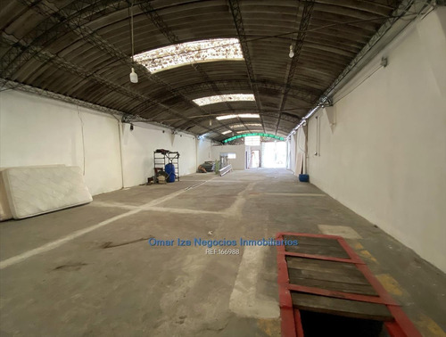 Imagen 4 de 8 de Venta Con Renta Local Industrial Deposito Galpon Blanquead Cw166988