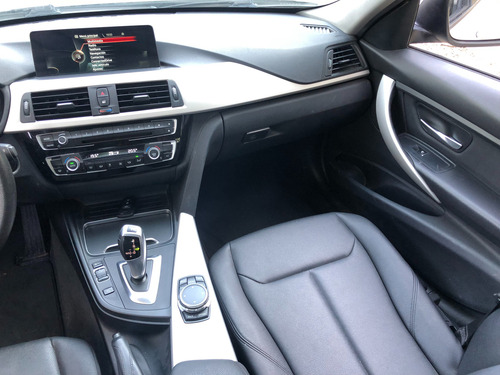 BMW Serie 3 2.0 320i Sedan Executive