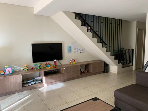 Imagen 8 de 19 de Hermoso Dúplex En Venta De 3 Ambientes Con Piscina, Quincho Y Cochera - Canning
