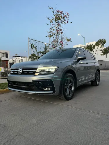 Volkswagen Tiguan 1.4 R-line