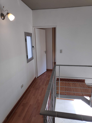 Depto. Duplex Venta Nuñez 3 Amb C/coch. 77 M.