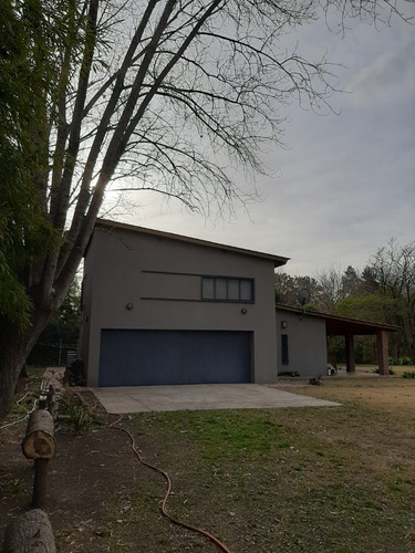 Imagen 15 de 22 de Hermoso Chalet Sobre Lote De 5100m2 En Cañuelas
