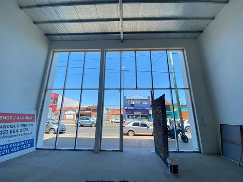 Imagen 11 de 14 de Importante Local Comercial A Estrenar En Venta