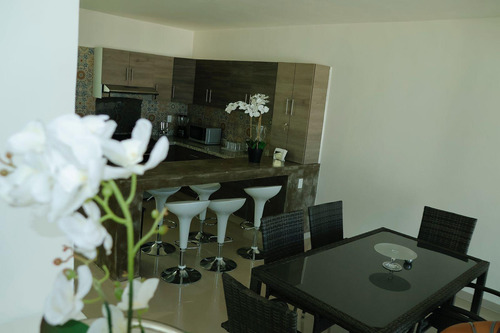 Casa En Tequesquitengo Con Vista Al Lago