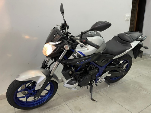 Imagem 7 de 8 de Yamaha Mt-03