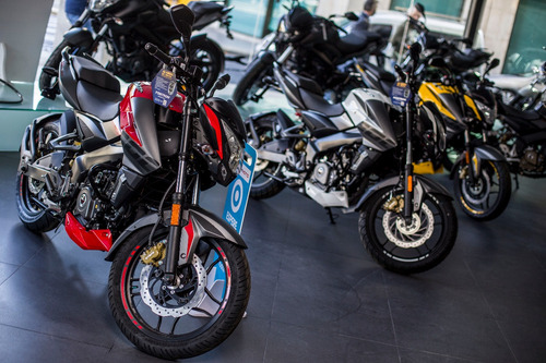 Bajaj Rouser 200 Ns Globalmotorcycles Stock Disponible