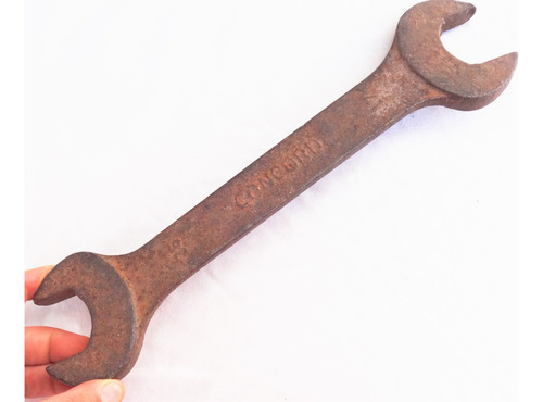 Llave Tractor Fiat Concord Fija Insignia Herramienta Antigua