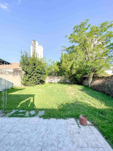 Casa En Venta En Pergamino Con Patio