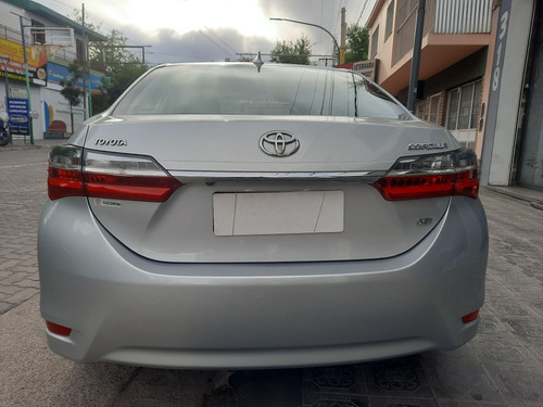Imagen 5 de 20 de Toyota Corolla 2017 1.8 Xei Mt 140cv