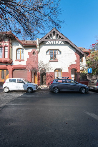 Imagen 2 de 19 de Casa De Alto, Año 1928