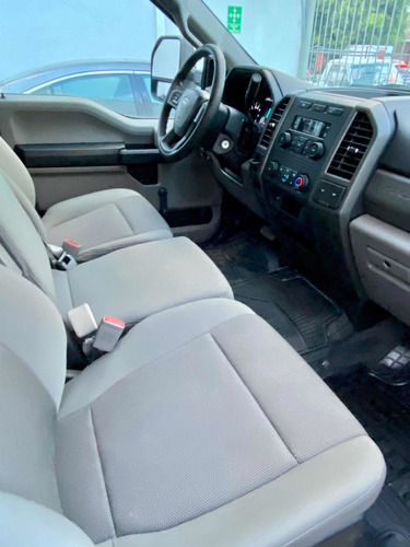 Imagen 10 de 15 de Ford F-350 2019 6.3l Xl 6.2 Plus Ac At
