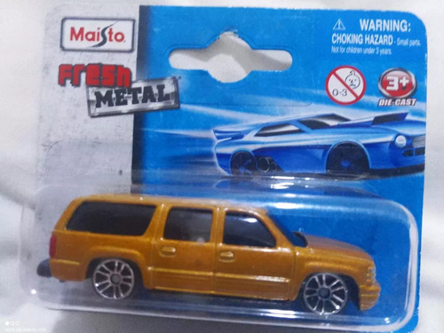 '01 Chevrolet Suburban Maisto E;1:64