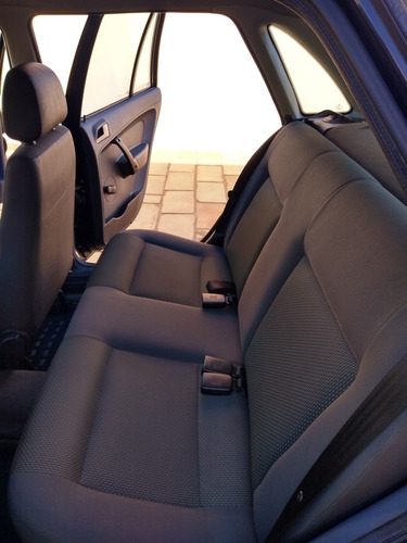 Imagem 13 de 15 de Volkswagen Gol 1.0 City Total Flex 5p 2009