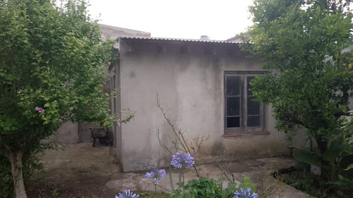 Casa En Ranchos . Excelente Ubicacion