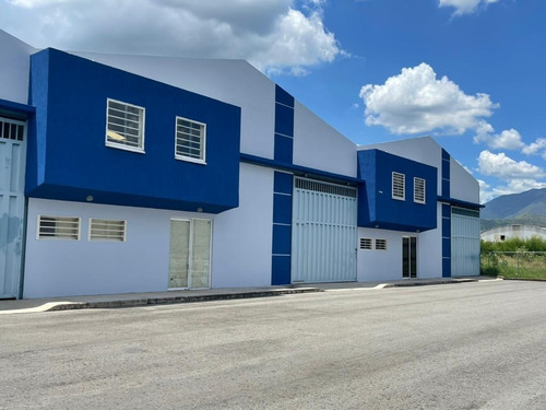 Imagen 4 de 13 de Se Alquilan Condominio Privado Cerrado De Galpones Exclusivo