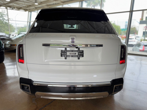 Rolls Royce Cullinan 2025