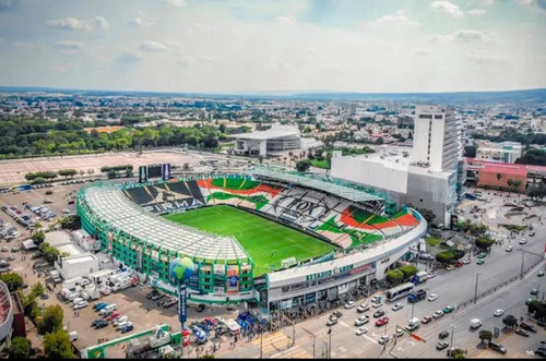 Plateas A Perpetuidad En Zona Poniente Del Estadio León.
