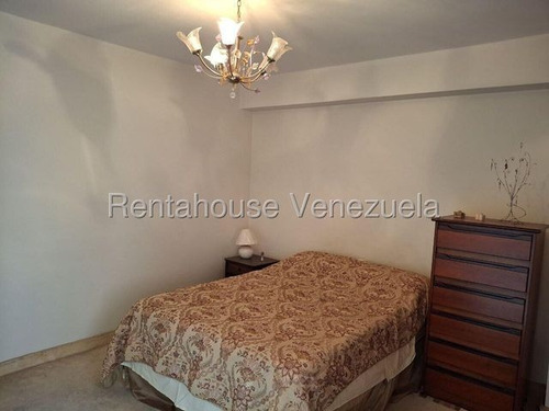 Se Vende Apartamento Prados Del Este. Mb