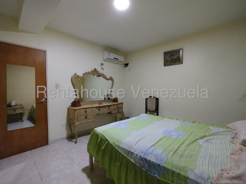 Apartamento En Alquiler, Conjunto Residencial Parque Coropo, Santa Rita 25-17438 Jecg
