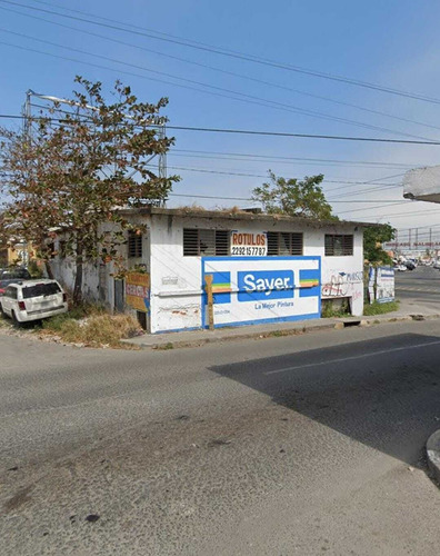 Terreno Comercial · Avenidas Miguel Aleman Y Rafael Hernandez Ochoa · 300m2