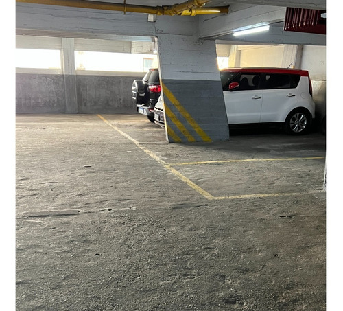 Imagen 2 de 7 de Recoleta Cochera Fija. Dueño Directo Vende.