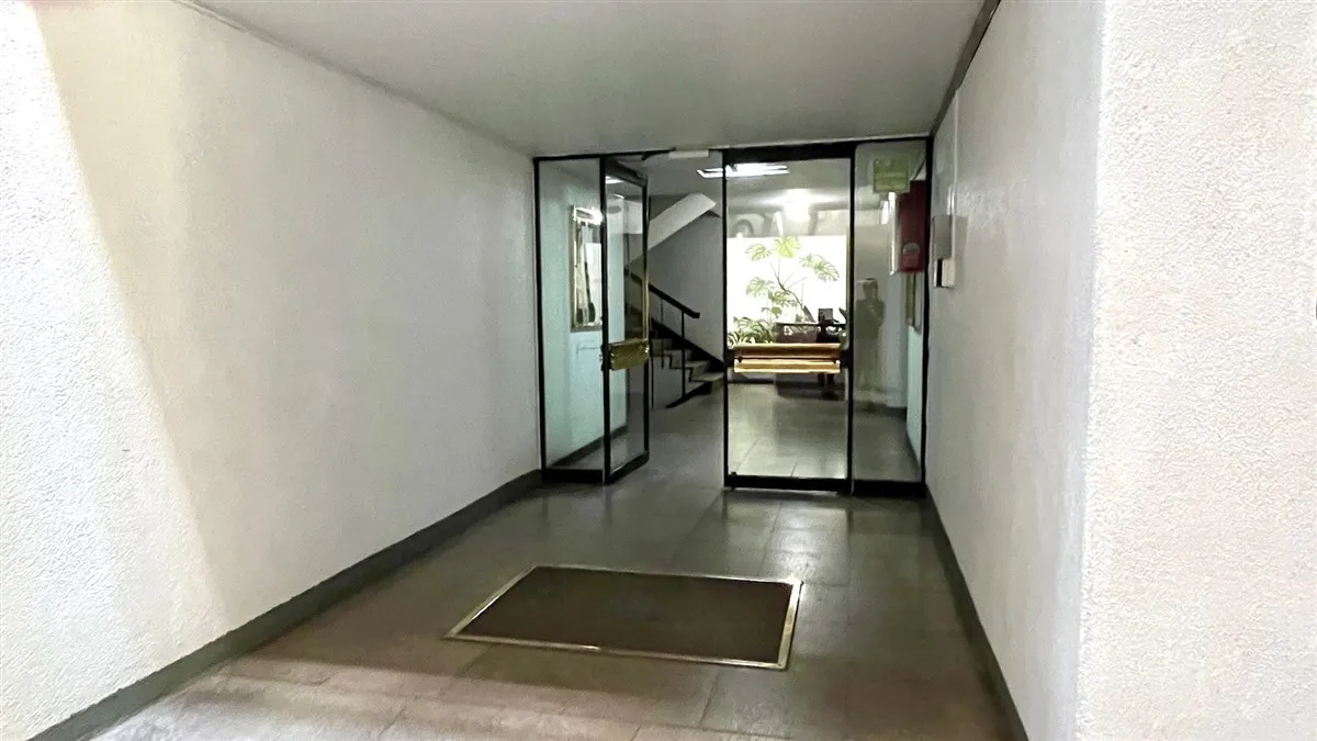 Imagen 4 de 18 de Departamento Remodelado Venta 3 Dorm. 2 Baños En Santiago