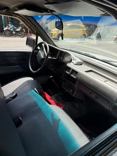 Chevrolet LUV 2.3 Std Tfr
