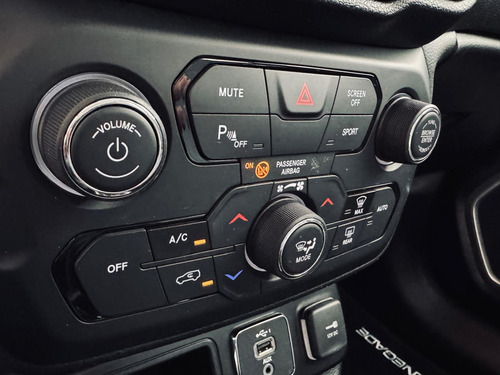 Jeep Renegade 1.8 Longitude Flex Aut. 5p