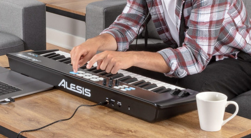 Controlador Midi Usb Alesis V49 Mkii 4 Knobs 8 Pads
