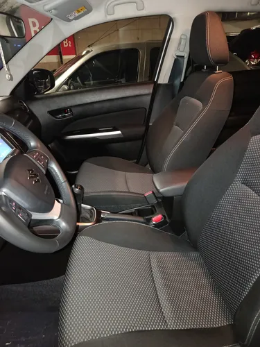 Vitara Live 4x2 Blanco Perlado. Modelo 2023