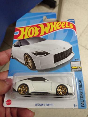 Hot Wheels 2022 Nissan Z Proto Blanco Caja L