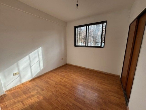 Departamento En Venta De 2 Dormitorios En José Hernández