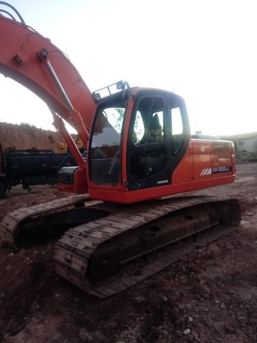 Imagem 1 de 1 de Escavadeira Doosan 2013