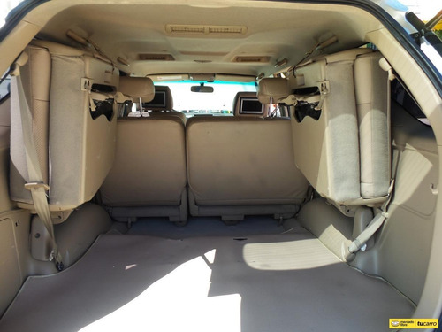 Imagen 15 de 25 de Toyota Fortuner Sr5 Urbana