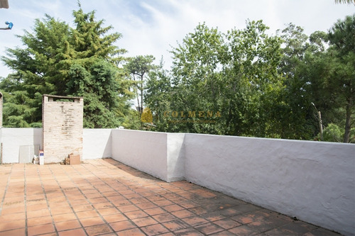 Casa Ubicada En Zona De Paz Y Tranquilidad.- Ref: 4528