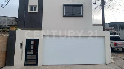 Magnifica Casa Nueva En Venta Muy Comoda Con Una Gran Ubicación Estratégica.