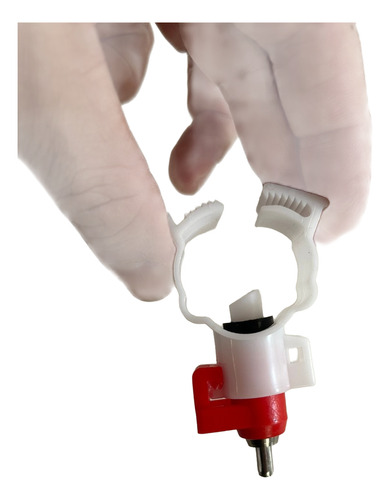 Bebedero Automático Con Clip P/aves De Corral (10 Unidades) Rojo