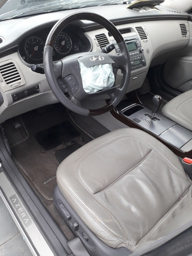 Imagem 8 de 13 de Hyundai Azera 2011 3.3 Gls Aut. 4p