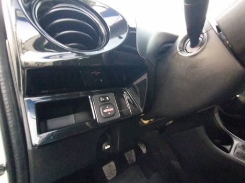 Imagem 10 de 13 de Toyota Etios X 1.3 16v