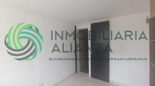 Casa En Venta En La Universidad. Cod V61531